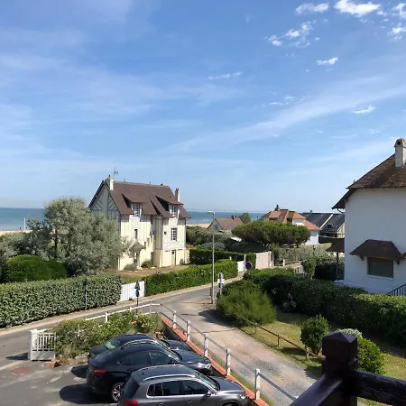 L Oceanide Apartment
